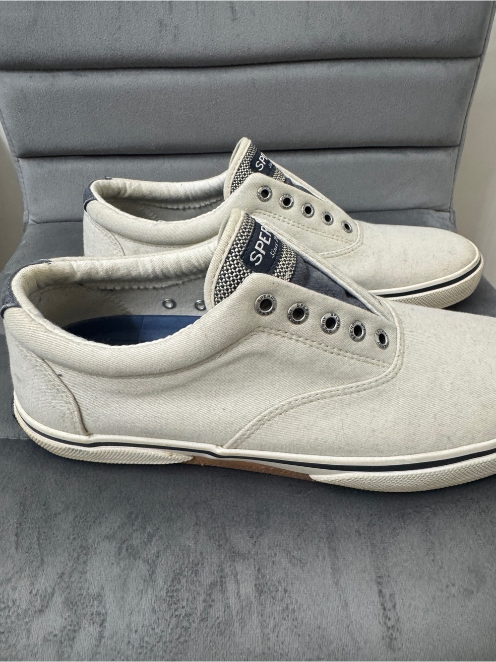 Sperry Men’s Slip-On Canvas Sneakers in Light Gray with Navy Accents